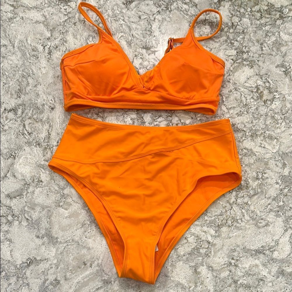 👙 Cupshe Orange Bikini Set - Size M - NWT